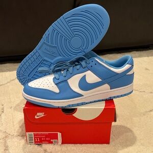Nike Dunk Low UNC